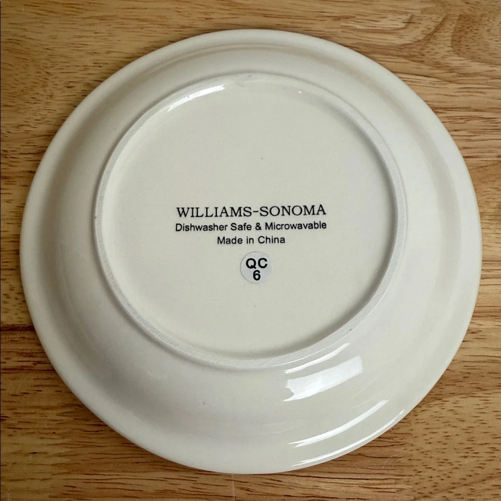 Williams Sonoma | Snowman (set of 6) Dessert Plates - Festive Red 2006